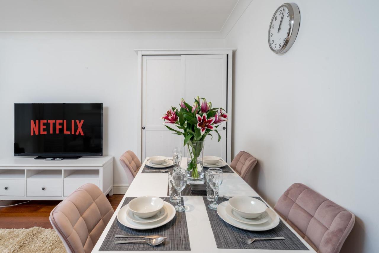 Crossharbour Canary Wharf 2 Bed Duplex Apartment London Kültér fotó