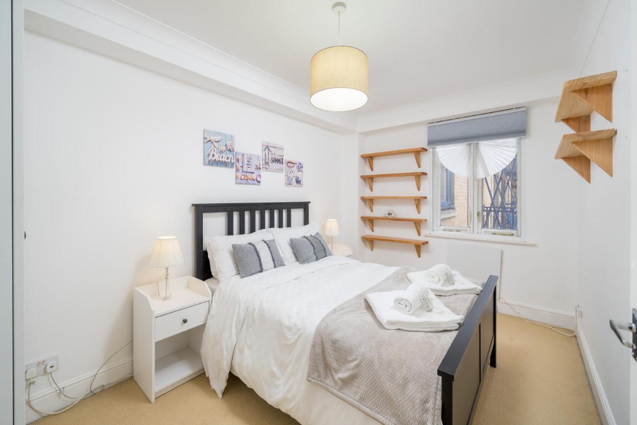 Crossharbour Canary Wharf 2 Bed Duplex Apartment London Kültér fotó